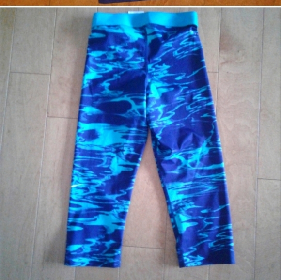 Nike Pro Dri-Fit Training Athletic Capri Leggings pants Size XS yoga 698667-451 - Picture 4 of 5